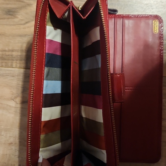 Coach Wallet - Picture 4 of 6